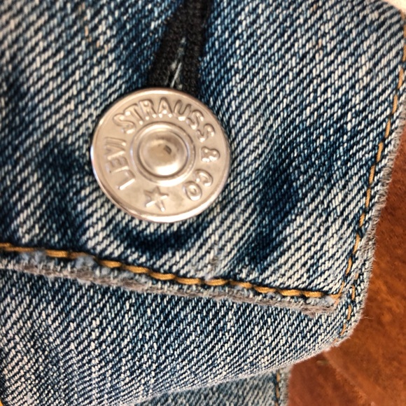 Levi's Denim Jacket Type 1 Iconic Jean Jacket - Picture 4 of 5